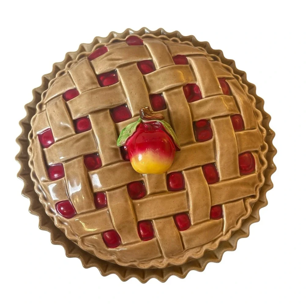 Vintage Ceramic Apple Pie Covered Dish Lattice Crust Pie Keeper Kitchen Decor
